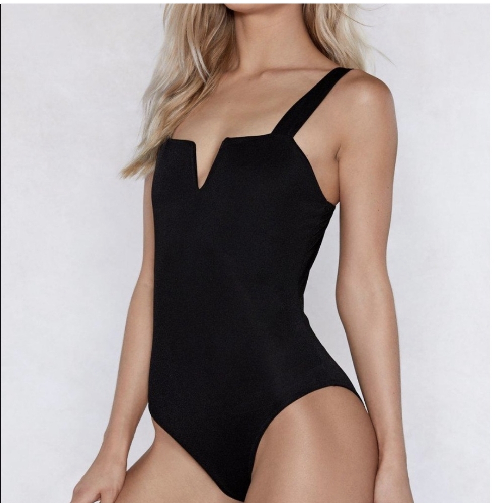 Nasty Gal Black Fitted Bodysuit Size 8